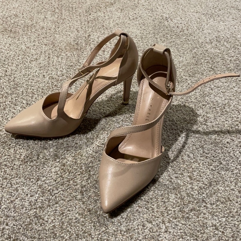 Kelly and Katie nude closed toe strappy pump